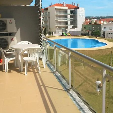 Alojamentos Campo & Mar-T2 Com Piscina São Martinho do Porto Eksteriør billede