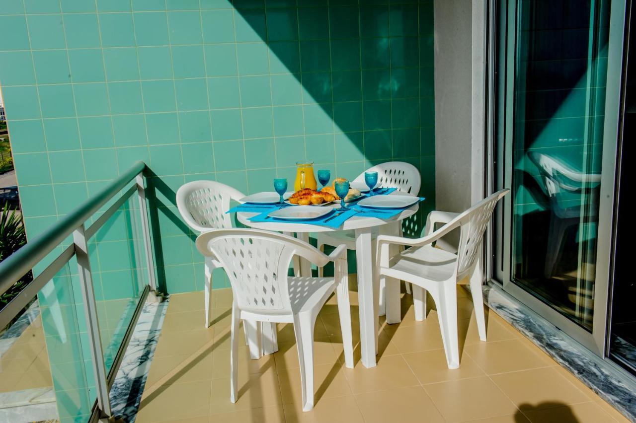 Alojamentos Campo & Mar-T2 Com Piscina São Martinho do Porto Eksteriør billede